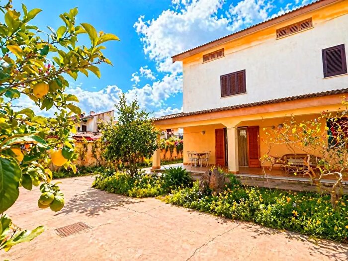Casa con 6 locali in vendita in Lungomare Cristoforo Colombo, Carini