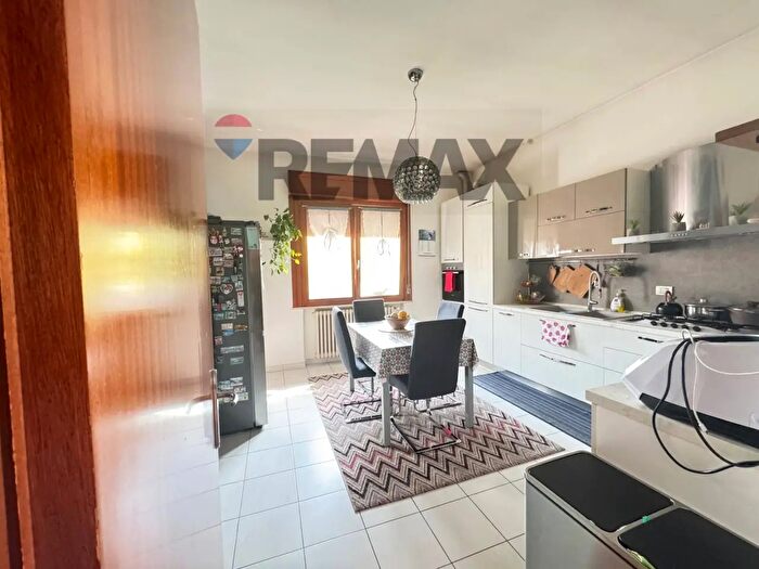 Appartamento quadrilocale in vendita in Via Eridania, Stienta