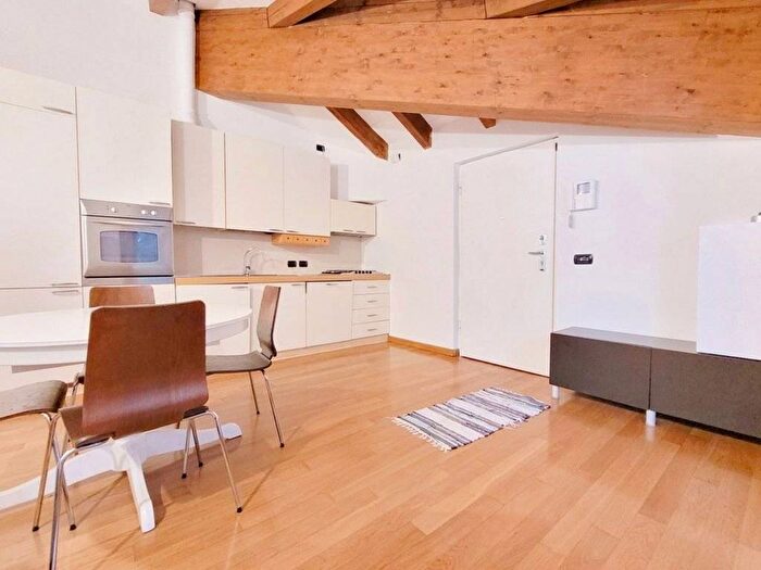 Appartamento bilocale in affitto in Via Eugenio Gignous, Monte Rosa Lotto, Milano