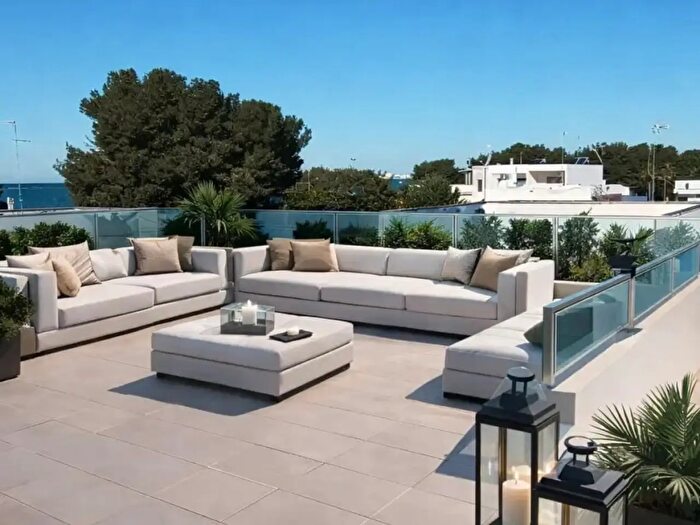 Casa con 7 locali in vendita in Via Belgrado, Porto Cesareo