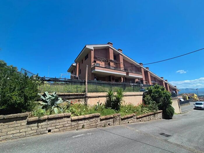 Appartamento trilocale in vendita in Fiano Romano