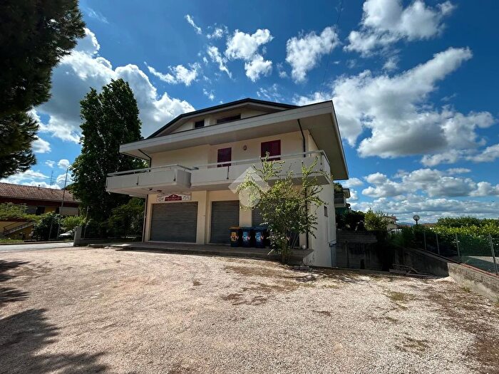 Casa con 5 locali in vendita in Via Giovanni XIII, BellariaIgea Marina