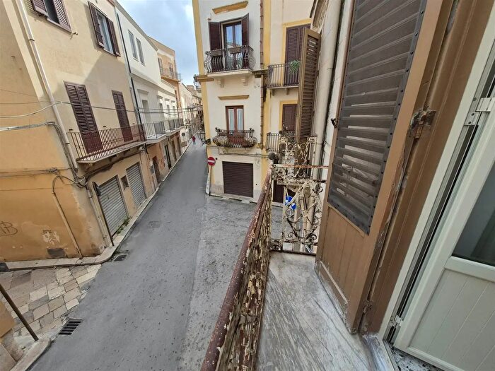 Appartamento trilocale in vendita in Via Abele Damiani, Marsala