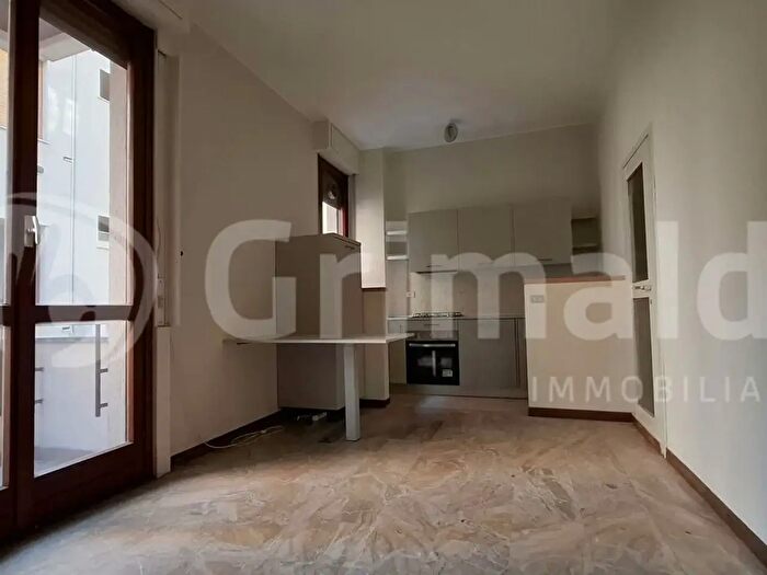 Appartamento bilocale in affitto in Via Monferrato, Milano