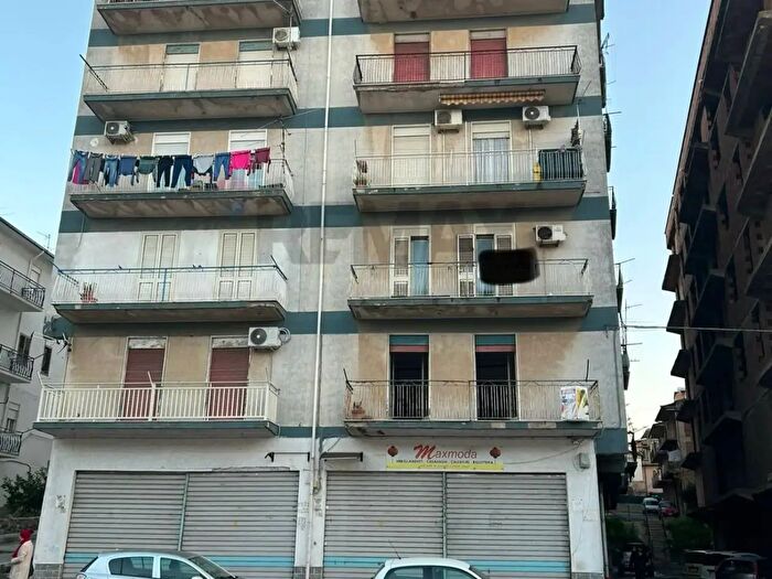 Appartamento con 6 locali in vendita in Via Leo Longanesi, Favara