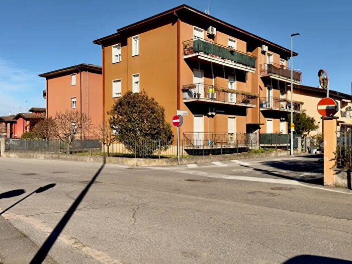 Appartamento trilocale in vendita in Castel Mella