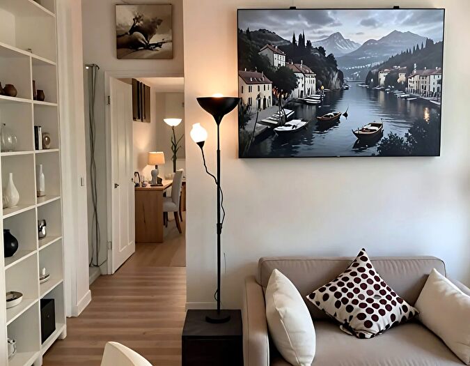 Appartamento trilocale in vendita in Via Zabarella, Padova