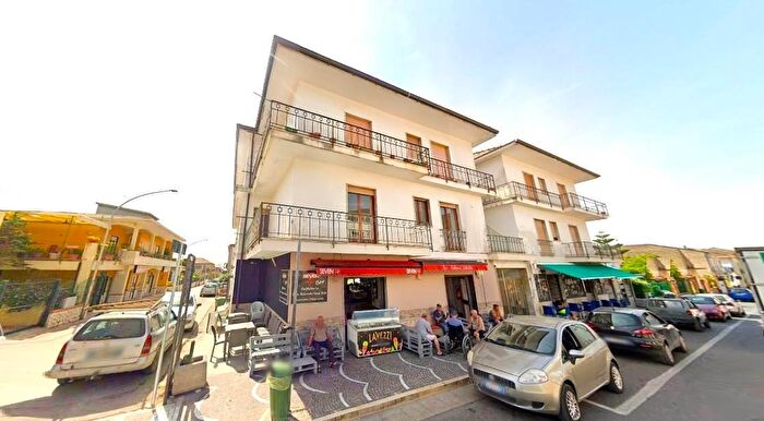 Appartamento con 5 locali in vendita in Corso Oriente, Falciano Del Massico