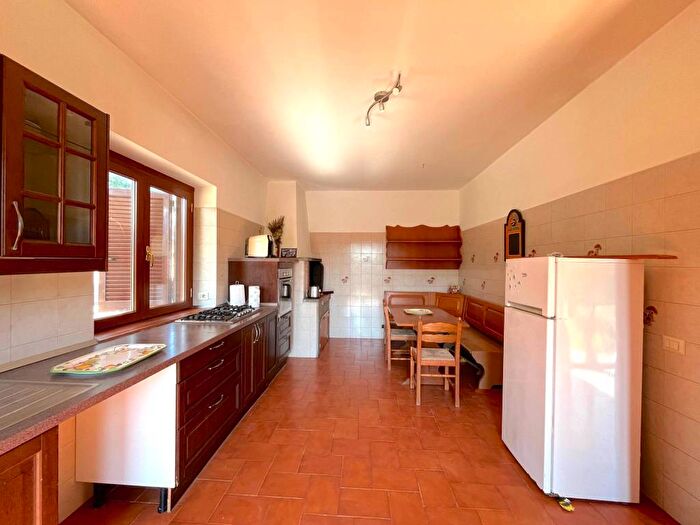 Appartamento con 5 locali in affitto in Borgo Pineto, Sacrofano