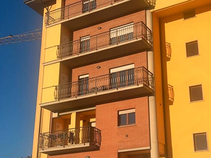 Appartamento trilocale in affitto in Via Antica Arischia, Santa Barbara San Sisto, LAquila