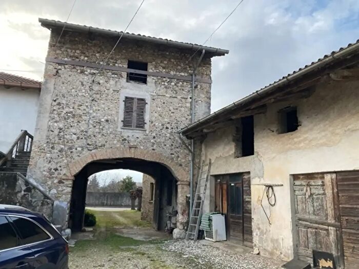 Casa con 10 locali in vendita in Via Gorizia, San Daniele Del Friuli