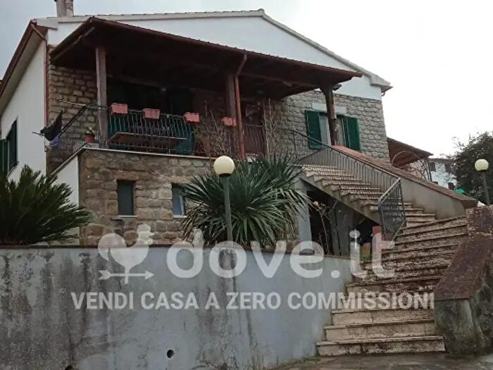 Casa con 5 locali in vendita in Via Nuova, Roccastrada