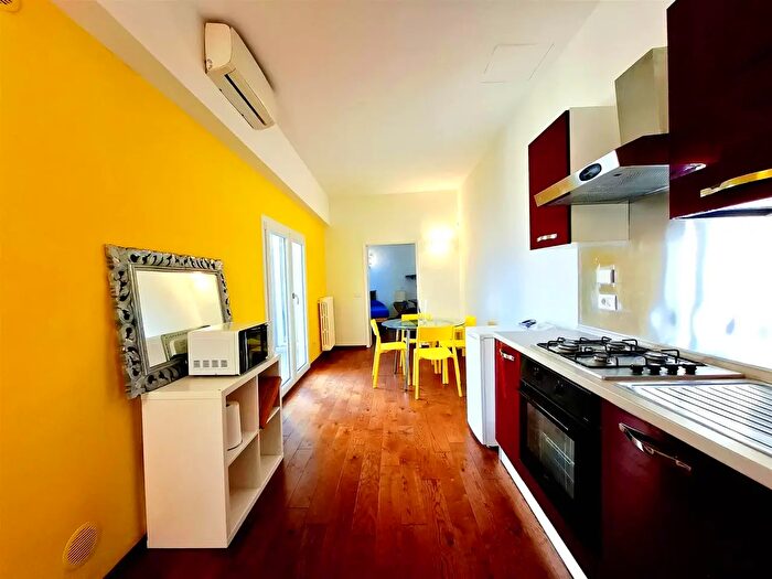 Appartamento con 5 locali in vendita in Viale Don Giovanni Minzoni, Firenze