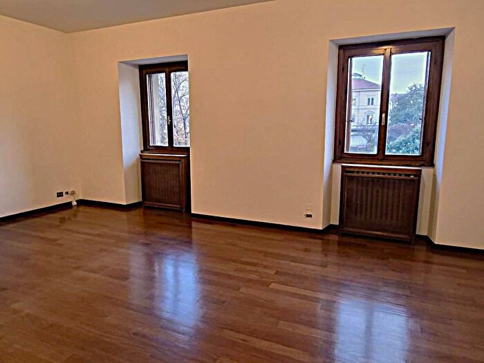 Appartamento quadrilocale in affitto in Via Lorenzo Mascheroni, Pagano, Milano