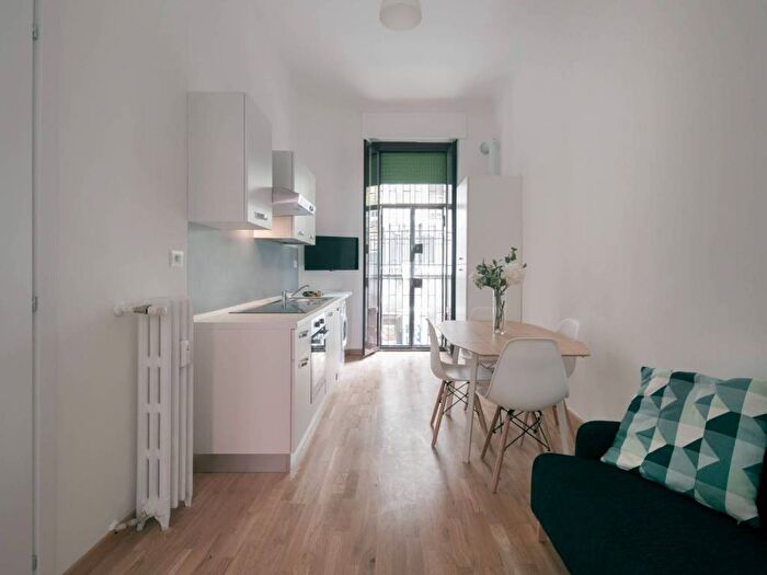 Appartamento quadrilocale in affitto in Via Emilio Morosini, Cadore, Milano