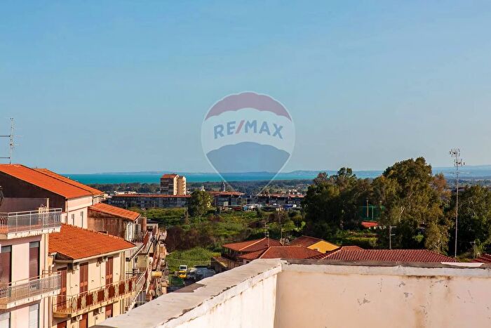 Appartamento quadrilocale in vendita in Via Vincenzo Zaccà, Catania