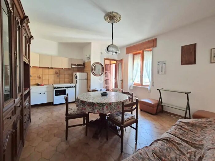 Appartamento con 5 locali in vendita in Via Mulino, Grognardo