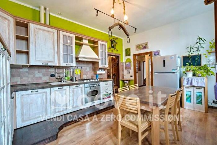 Appartamento quadrilocale in vendita in Via Sessa, Guanzate