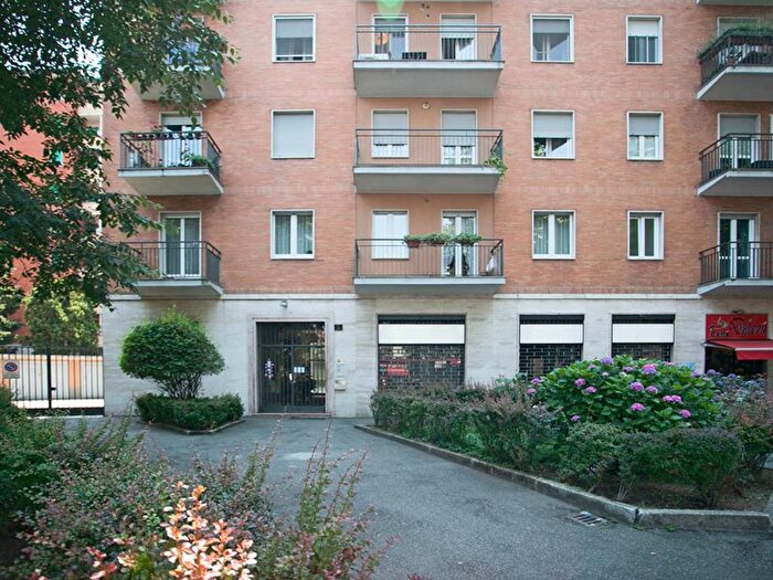 Appartamento bilocale in affitto in Piazza Melozzo da Forlì, Piazzale Siena, Milano