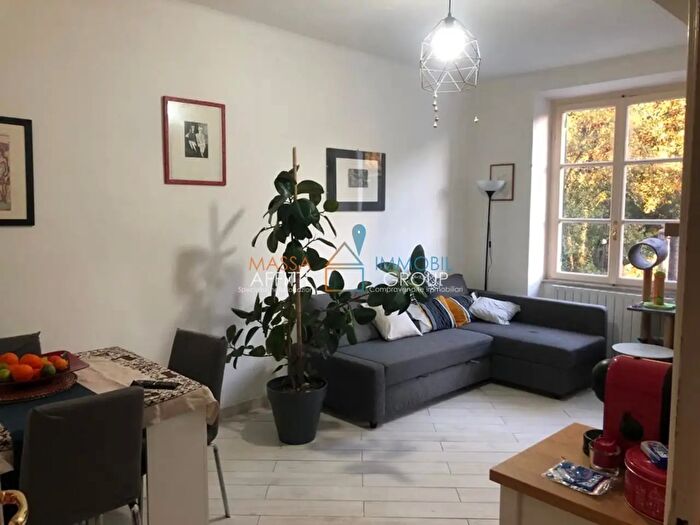 Appartamento quadrilocale in vendita in Via Saponiera, Montignoso