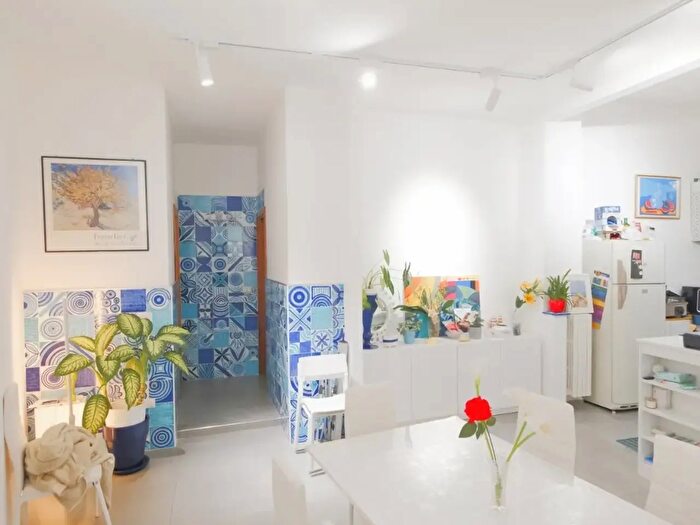 Appartamento trilocale in vendita in Via Porto, Salerno