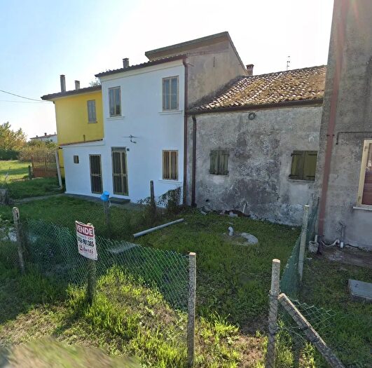 Casa bilocale in vendita in Corbola Via Nuova, Corbola