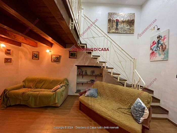 Appartamento bilocale in vendita in Piazza del Duomo Cefalù Pa Italia, Cefalu