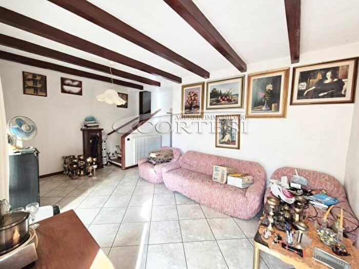 Appartamento con 5 locali in vendita in Citta Di Castello