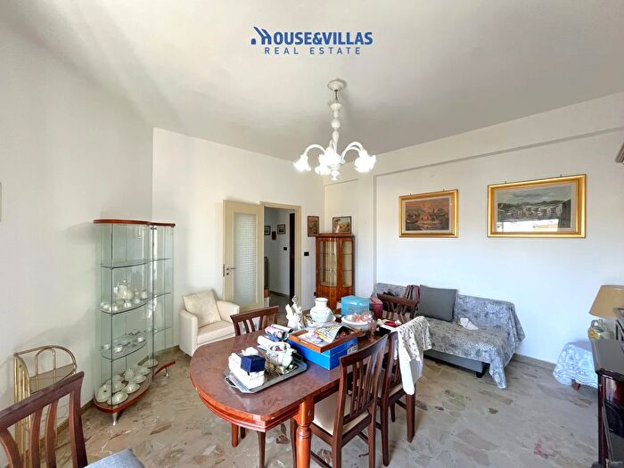 Appartamento con 5 locali in vendita in Viale Zecchino, Siracusa