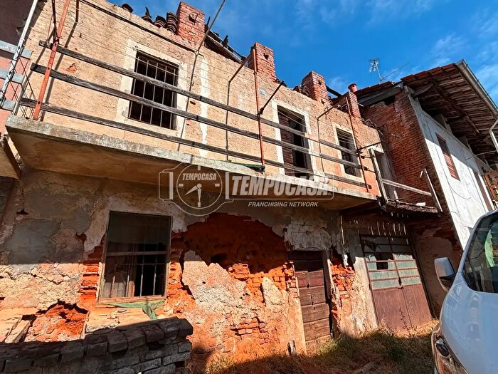 Casa trilocale in vendita in Via Cernaia, Cassolnovo