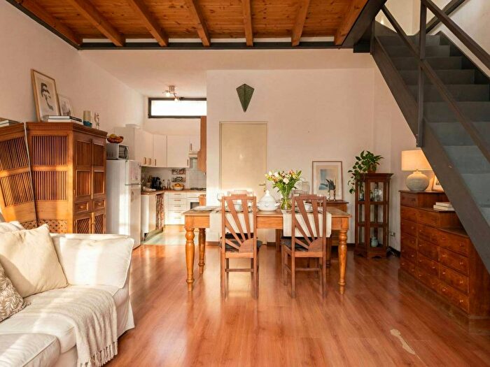 Appartamento quadrilocale in affitto in Via Savona, Piazza Napoli, Milano