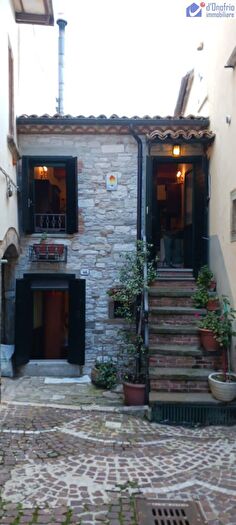 Casa in vendita in Frosolone