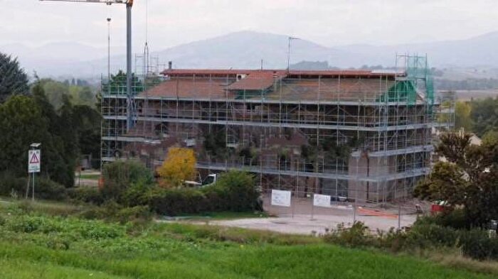 Casa con 6 locali in vendita in Contrada Rambona, Pollenza