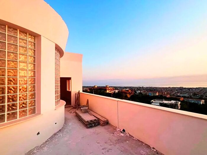Casa con 7 locali in vendita in Via Piano Lettieri, Scalea