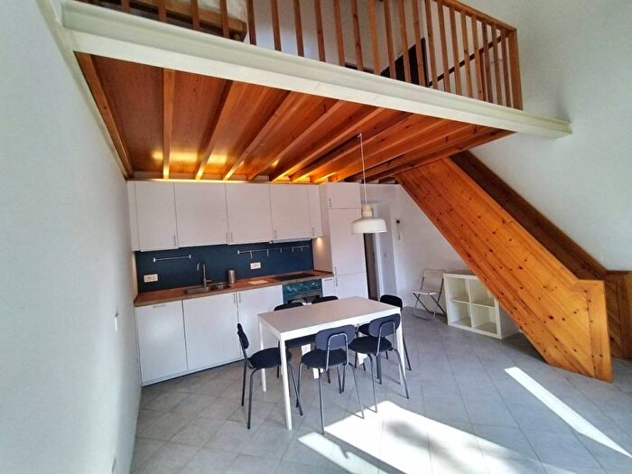 Appartamento trilocale in affitto in Niguarda, Milano