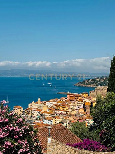 Appartamento trilocale in vendita in Via del Sole, Monte Argentario