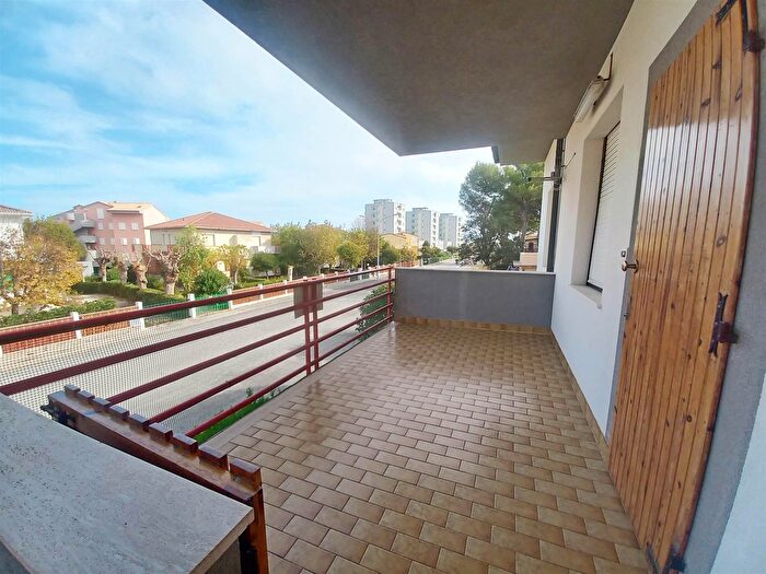 Appartamento trilocale in vendita in Via Recanati, Numana