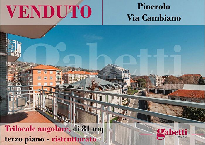 Appartamento trilocale in vendita in Via Stefano Cambiano, Pinerolo