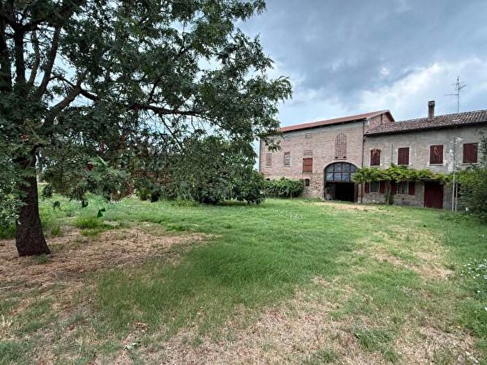 Casa con 6 locali in vendita in Via San Bartolomeo, Casalgrande