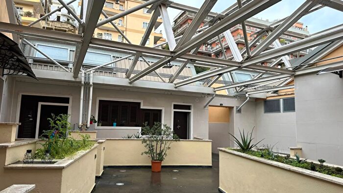 Appartamento trilocale in vendita in Viale di Trastevere, Roma