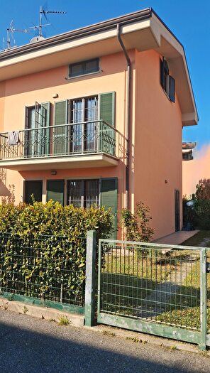 Casa con 6 locali in vendita in Vecchiano