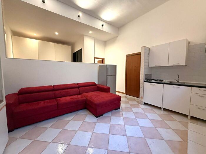 Appartamento monolocale in affitto in Via Tommaso Zauli Saiani, Centro Storico, Forlì