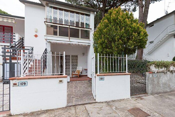 Casa trilocale in affitto in Viale Michelangelo, Lido di Spina, Comacchio