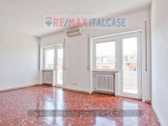 Appartamento quadrilocale in affitto in Via Attilio Friggeri, Balduina, Roma