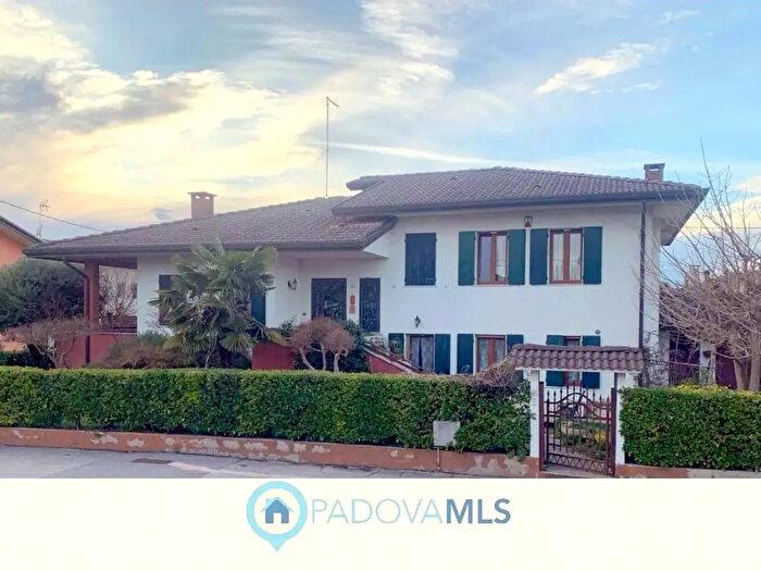 Casa con 5 locali in vendita in Via Risorgimento, Bovolenta