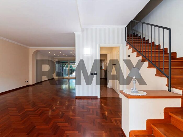 Casa con 6 locali in affitto in Via Parmenide, Roma