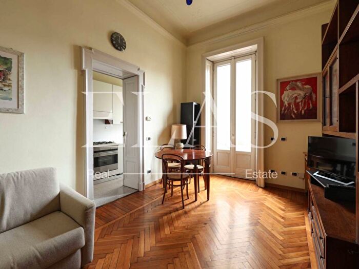 Appartamento bilocale in affitto in Via Antonio Stoppani, Morgagni, Milano