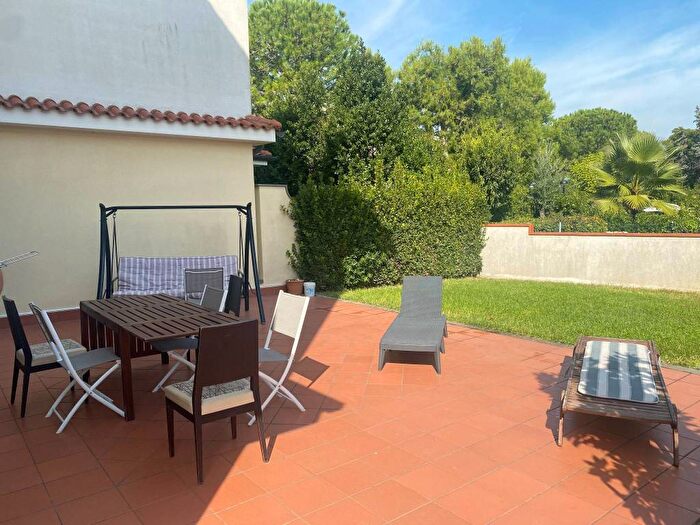 Appartamento con 5 locali in affitto in Viale Cristoforo Colombo, Scossicci, Porto Recanati