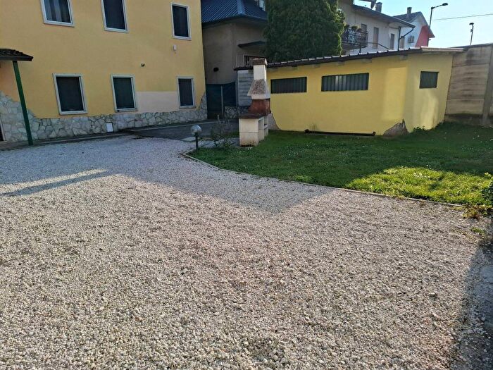 Appartamento quadrilocale in affitto in Caldogno Rettorgole Cresole, Caldogno