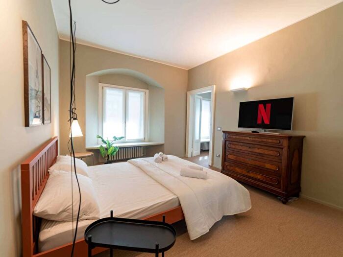 Appartamento trilocale in affitto in Via Marsala, Moscova, Milano